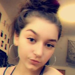 Meet your Posher, Clowie